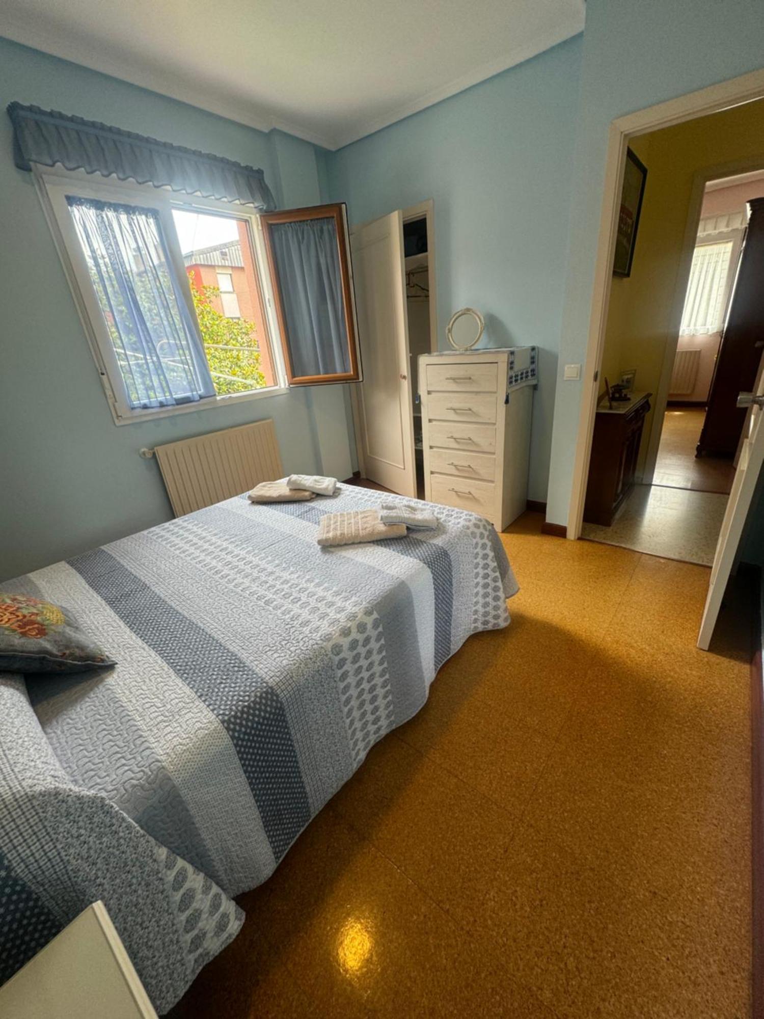 Apartamento En Llanes Con Plaza De Garaje Cubierta ภายนอก รูปภาพ